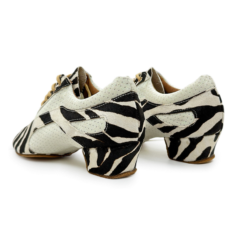 Nuove scarpe latine Moda donna - Zebra Tablet Accessories recensione e prezzo